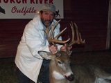 Sakatchewan Whitetail Deer Hunting Outfitters, Trophy Deer Hunts in Saskatchewan.